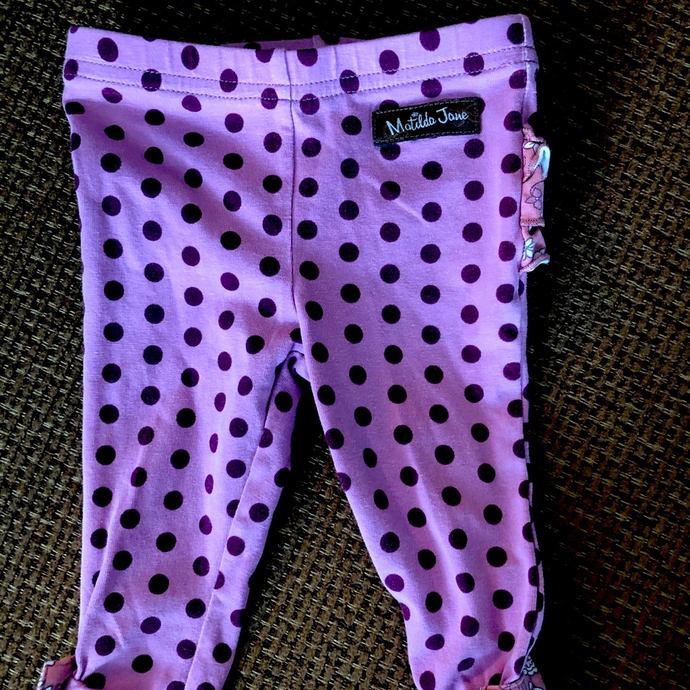 MJ ruffle leggings , size 3/6 months , GUC !